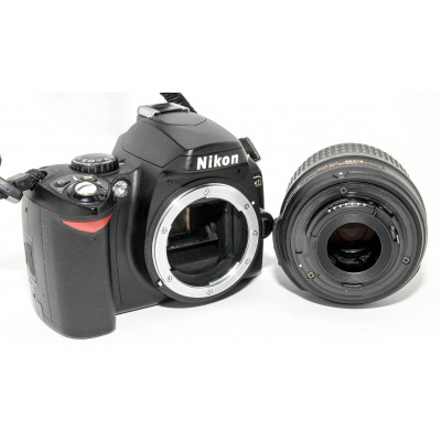 CÁMARA DIGITAL NIKON D40 + 18-55MM