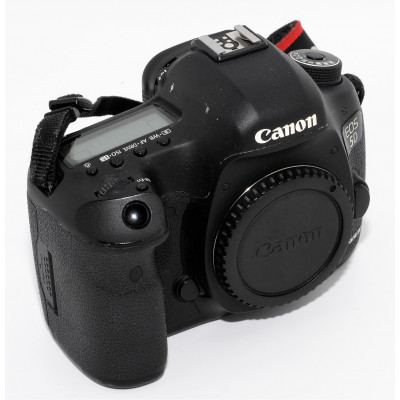 CUERPO CÁMARA CANON EOS 600D 18MP