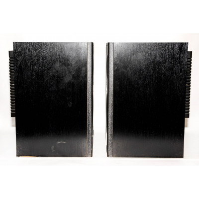 PAREJA ALTAVOCES ACTIVOS BEHRINGER TRUTH B2031A