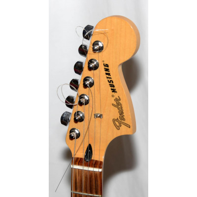 GUITARRA ELÉCTRICA FENDER MUSTANG