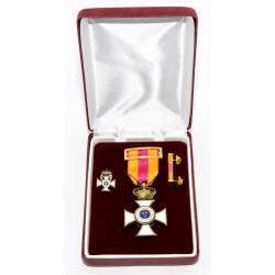 MEDALLA PREMIO A LA CONSTANCIA EN EL SERVICIO
