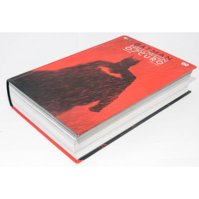 COMIC BATMAN - HALLOWEEN OSCURO