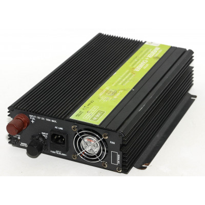 INVERSOR DE CORRIENTE Y CARGADOR  PARA CARAVANA