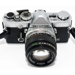 CAMARA REFLEX ANALOGICA OLYMPUS OM-1 50MM 1.4