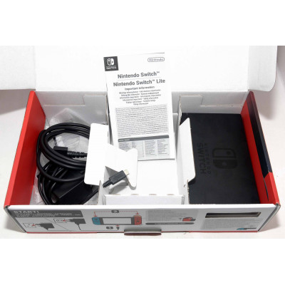 CONSOLA NINTENDO SWITCH AZUL Y ROJA