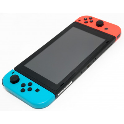 CONSOLA NINTENDO SWITCH AZUL Y ROJA