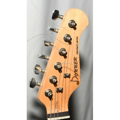 GUITARRA ELÉCTRICA DONNER