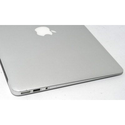 MACBOOK AIR 7,2 2015 / I5 1.6GHZ / 128GB FLASH / 8GB RAM