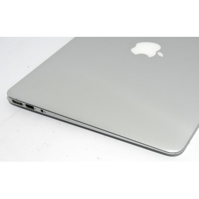 MACBOOK AIR 7,2 2015 / I5 1.6GHZ / 128GB FLASH / 8GB RAM