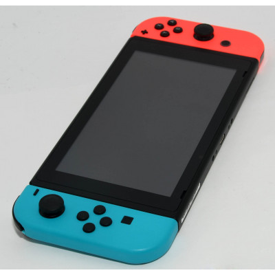 CONSOLA NINTENDO SWITCH AZUL Y ROJA