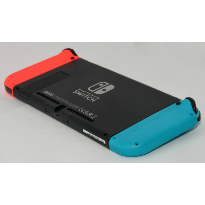 CONSOLA NINTENDO SWITCH AZUL Y ROJA