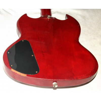 GUITARRA ELÉCTRICA EPIPHONE SG STANDARD CHERRY CON GOLPE Y FUNDA RIGIDA