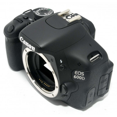 CUERPO CAMARA REFLEX DIGITAL CANON EOS 600D