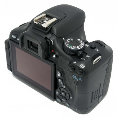 CUERPO CAMARA REFLEX DIGITAL CANON EOS 600D