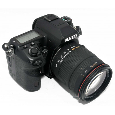 CÁMARA REFLEX DIGITAL PENTAX K5 + SIGMA 18-200