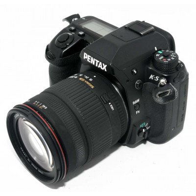 CÁMARA REFLEX DIGITAL PENTAX K5 + SIGMA 18-200