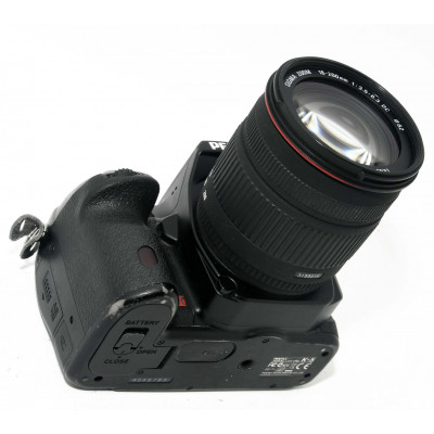 CÁMARA REFLEX DIGITAL PENTAX K5 + SIGMA 18-200