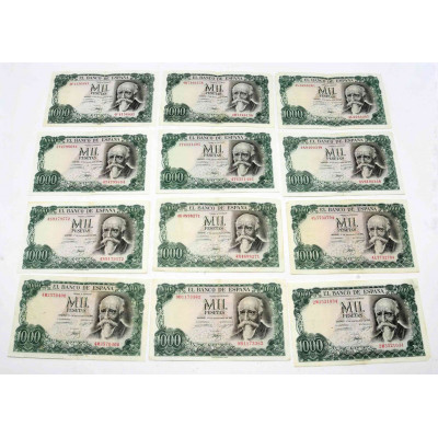 LOTE DE BILLETES 41000 PESETAS EN BILLETES DE MIL
