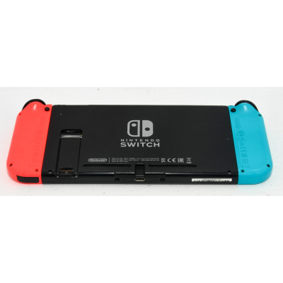 CONSOLA NINTENDO SWITCH AZUL Y ROJA