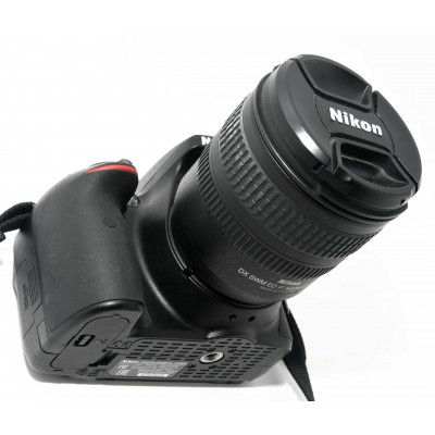 CÁMARA REFLEX NIKON D5300 + NIKKOR 18-70MM