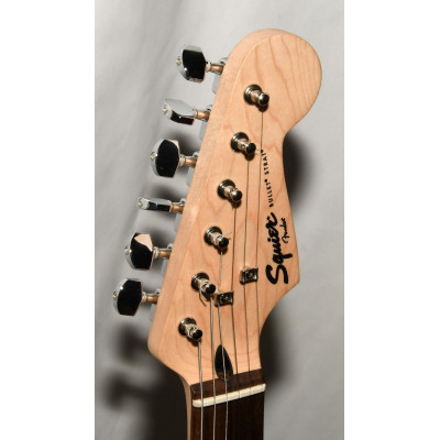 GUITARRA ELÉCTRICA FENDER SQUIER BULLET STRAT