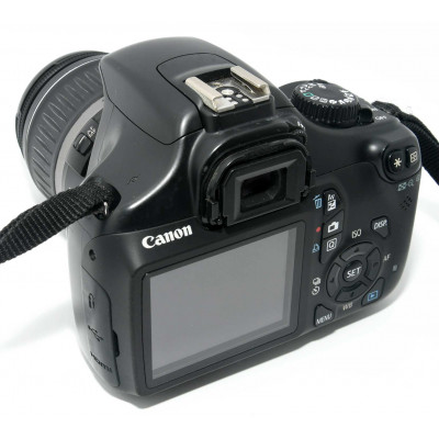 CÁMARA RÉFLEX DIGITAL CANON EOS 1100D + CANON 18-55