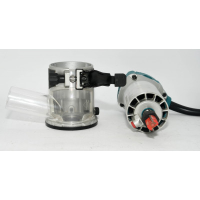 FRESADORA MAKITA RT0700C