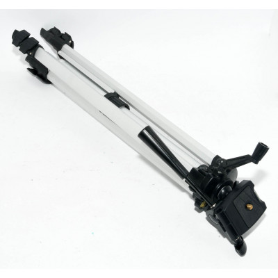 NIVEL LASER MEDID CON TRÍPODE