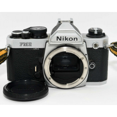 CAMARA ANALÓGICA VINTAGE NIKON FM2