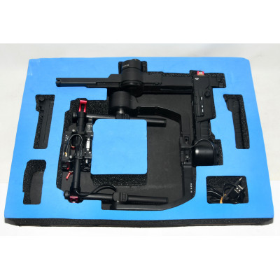 ESTABILIZADOR DJI RONIN MX RM 10 CON FLYING CASE Y ACCESORIOS