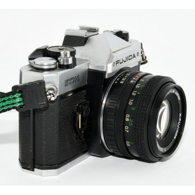CAMARA FUJICA STX-1 + OBJETIVO 50MM F:1.9