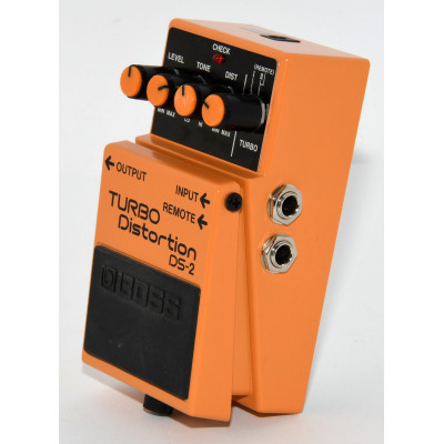 PEDAL DE EFECTOS BOSS DS2