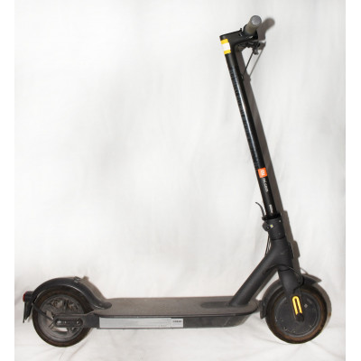 PATINETE ELECTRICO XIAOMI ESSENTIAL BLACK