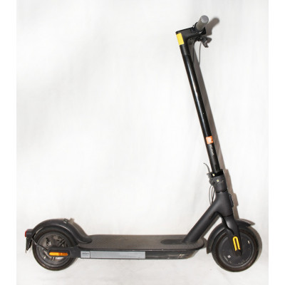 PATINETE ELECTRICO XIAOMI ESSENTIAL BLACK