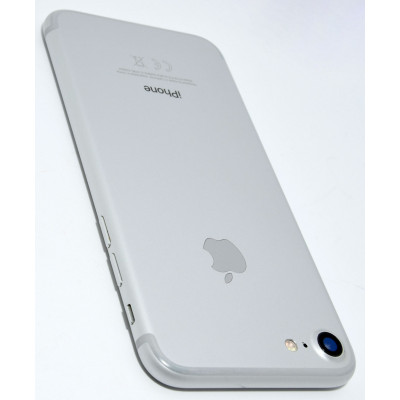 IPHONE 7 32GB PLATA