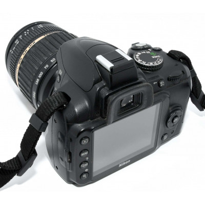 CAMARA REFLEX DIGITAL NIKON D3000 + TAMRON 18-200MM