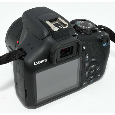 CAMARA DIGITAL REFLEX CANON EOS 2000D 18-55