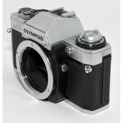 CUERPO CAMARA REFLEX ANALOGICA OLYMPUS OM10