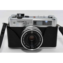 CÁMARA VINTAGE REFLEX ANALÓGICA YASHICA MG-1