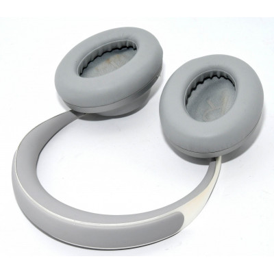 AURICULARES BOSE NOISE CANCELLING 700 PLATA