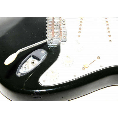 GUITARRA ELECTRICA FENDER STRATOCASTER MEJICO