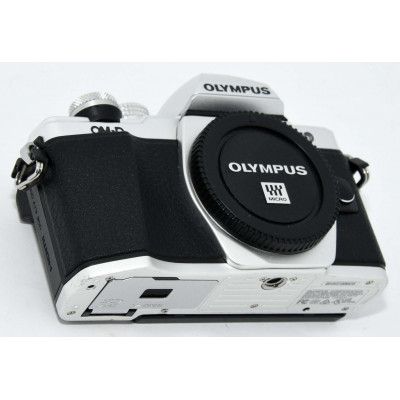 CUERPO CAMARA DIGITAL OLYMPUS OM-D E-M10 MARK II