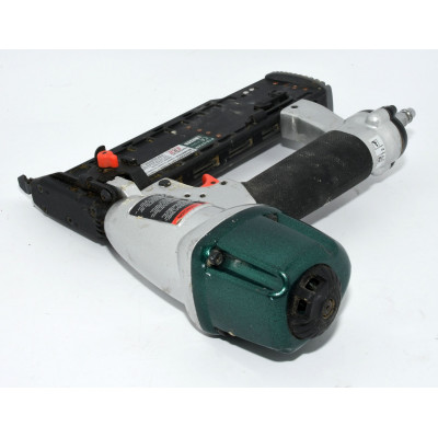 PISTOLA CLAVADORA EZ-FASTEN