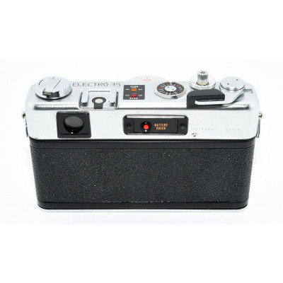 CÁMARA VINTAGE REFLEX ANALÓGICA YASHICA ELECTRO 35 GSN