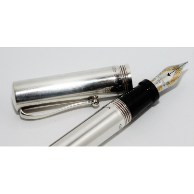 PLUMA PARKER CHAPADA EN ORO 18K