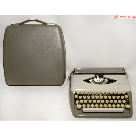 MAQUINA DE ESCRIBIR ADLER
