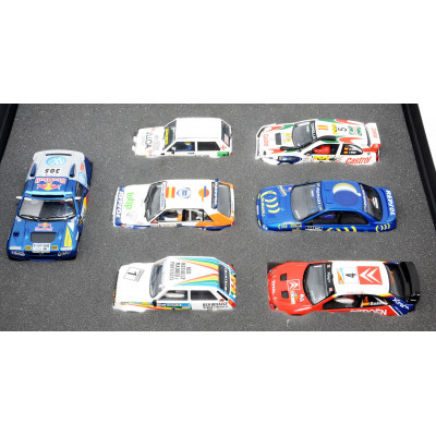 MALETA SCALEXTRIC 14 COCHES CARLOS SAINZ