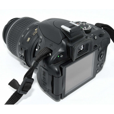 CÁMARA REFLEX NIKON D5100 + NIKON 18-55