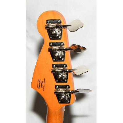 BAJO ELÉCTRICO ESCALA CORTA FENDER SQUIER MUSTANG