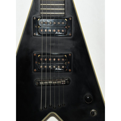 GUITARRA ELÉCTRICA DE FLECHA BC RICH SPECIAL EDITION JUNIOR V